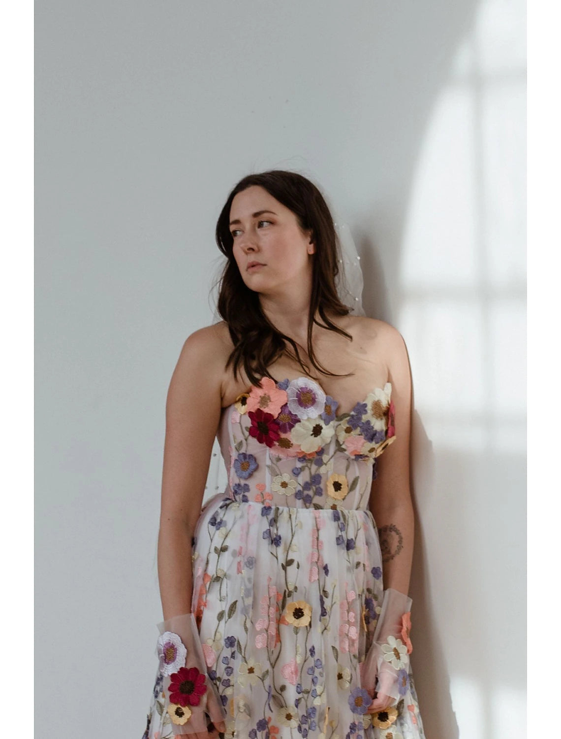 A-Line Wedding Guest Dresses Floral Dress Wedding Guest Floor Length Sleeveless Illusion Neck Wednesday Addams Family Cotton Backless with Embroidery Appliques