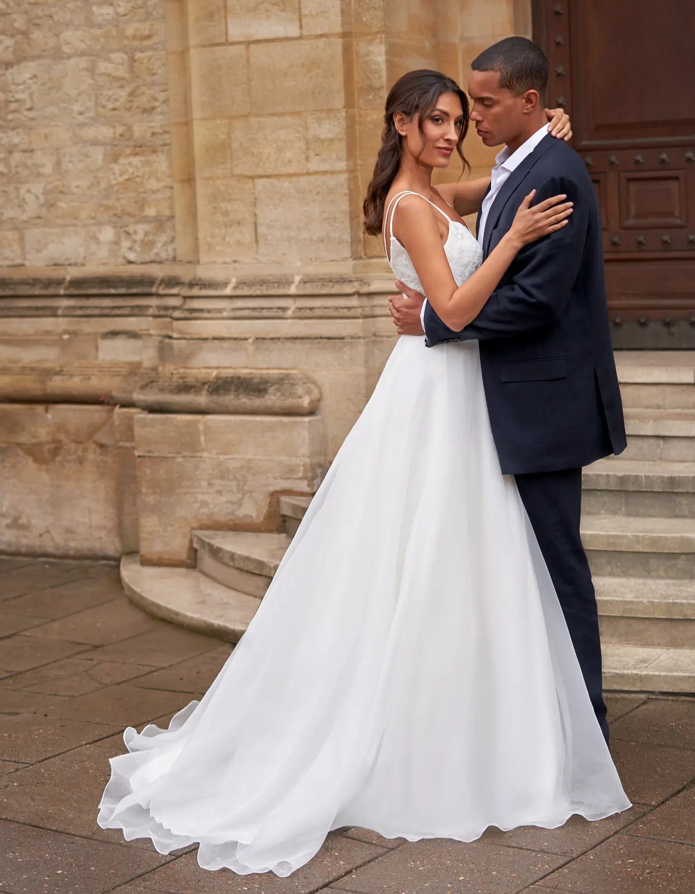 DingJiDress a classic princess gown with organza skirt