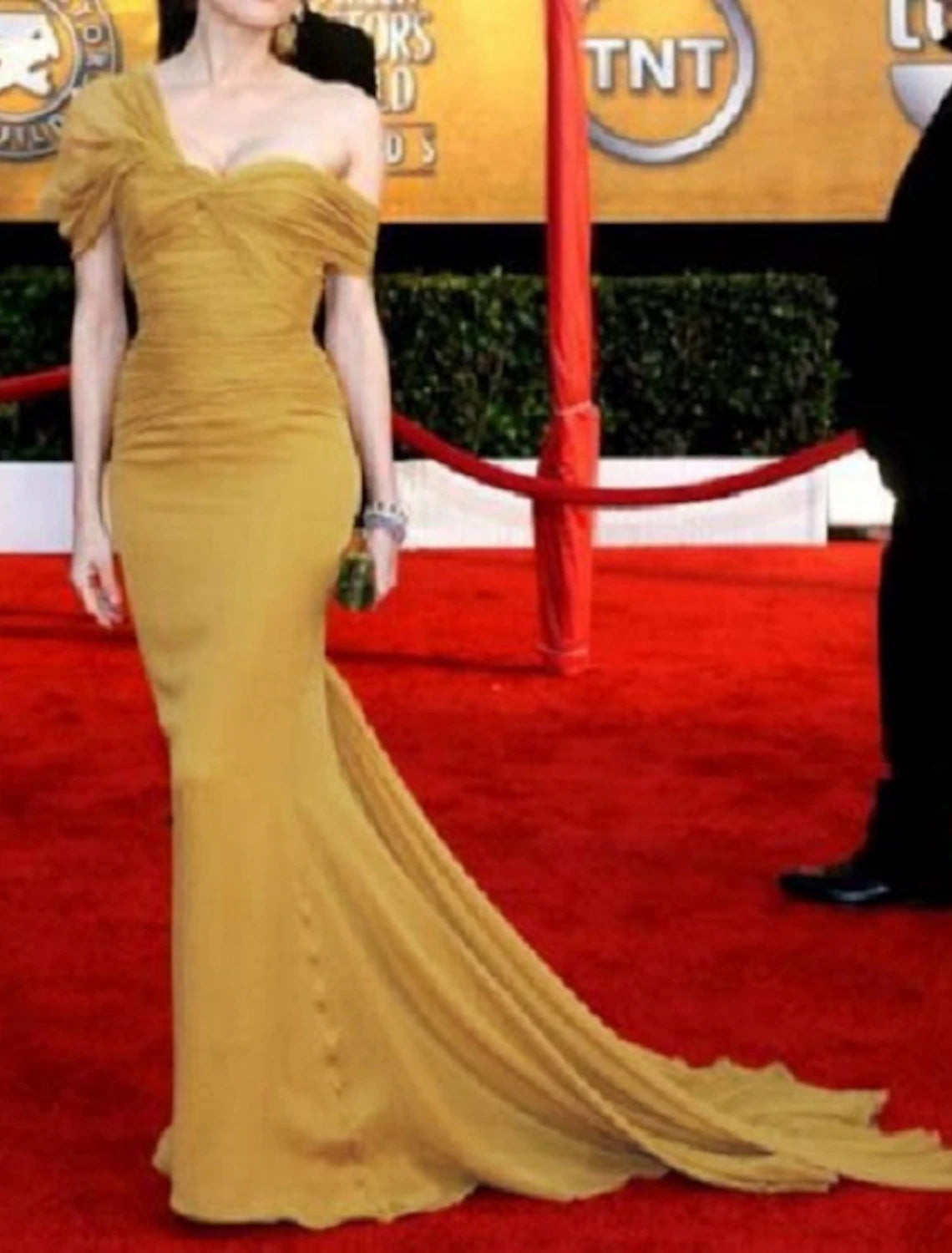 Mermaid / Trumpet Evening Gown Celebrity Style Dress Prom Formal Evening Sweep / Brush Train Short Sleeve One Shoulder Chiffon with Ruched