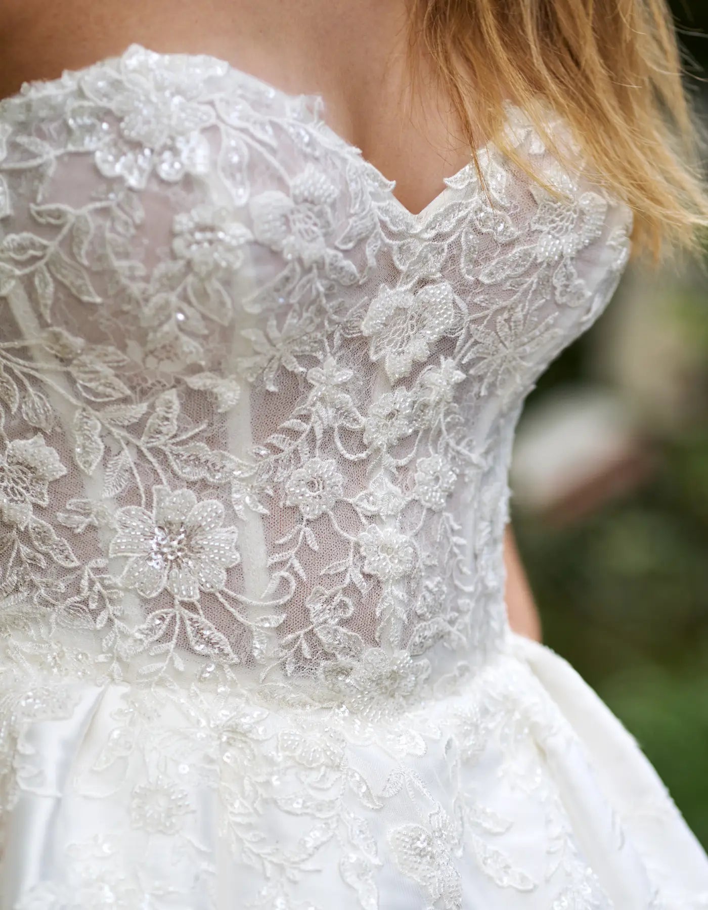 DingJiDress a voluminous mikado ballgown with beaded lace