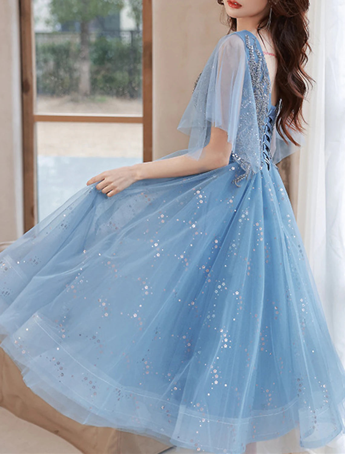 A-Line Homecoming Dresses Glittering Dress Graduation Party Wear Knee Length Short Sleeve V Neck Tulle with Glitter
