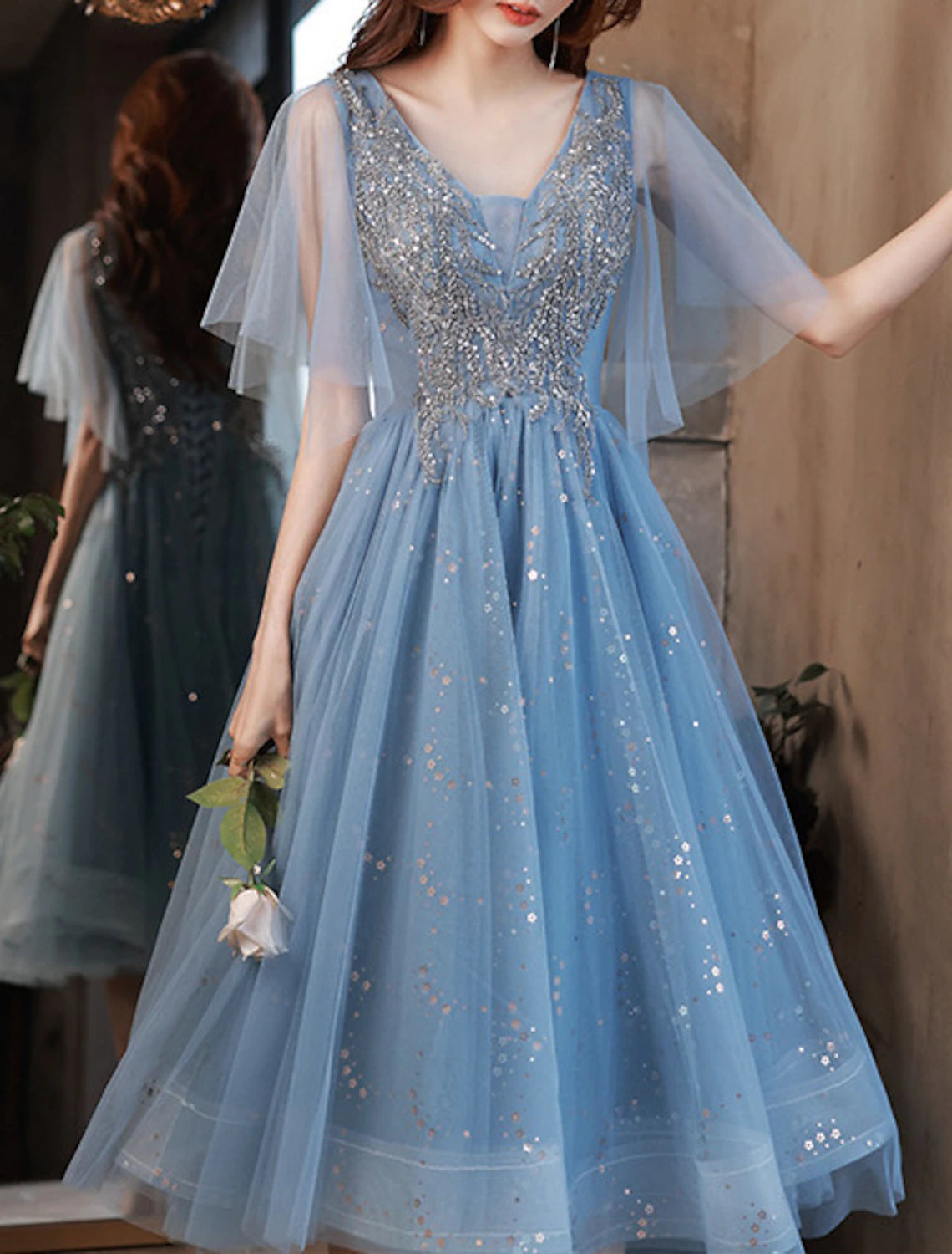A-Line Homecoming Dresses Glittering Dress Graduation Party Wear Knee Length Short Sleeve V Neck Tulle with Glitter