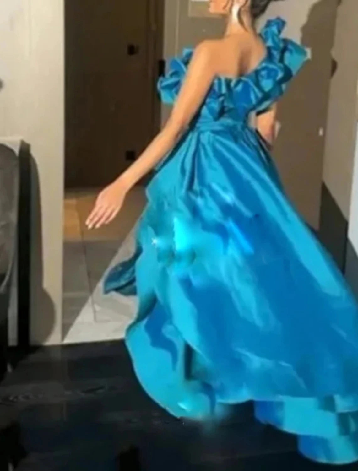 A-Line Evening Gown Elegant Dress Christmas Red Green Dress Formal Wedding Asymmetrical Sleeveless One Shoulder Satin with Ruffles Slit