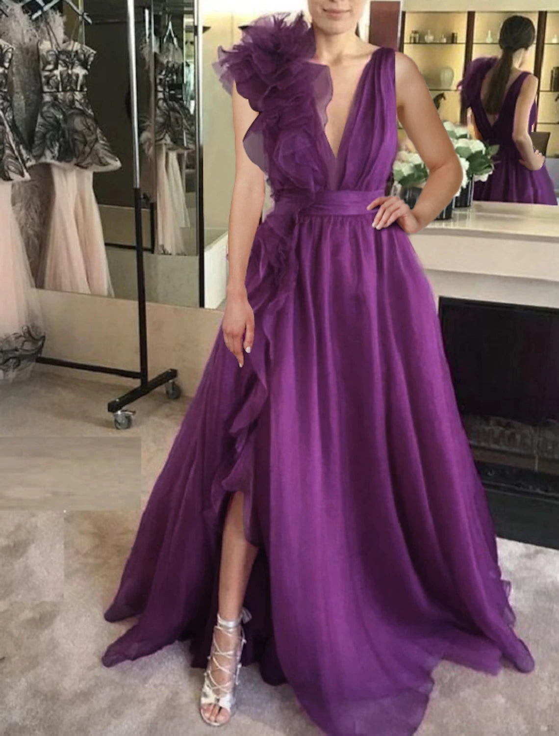 A-Line Evening Gown Celebrity Style Dress Formal Wedding Guest Floor Length Sleeveless V Neck Chiffon