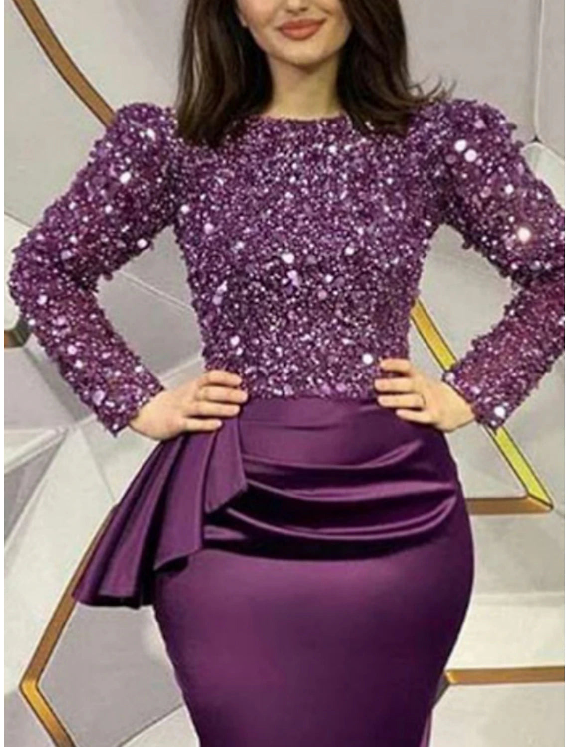 Sheath / Column Evening Gown Elegant Dress Formal Sweep / Brush Train Long Sleeve Jewel Neck Satin with Glitter Ruched