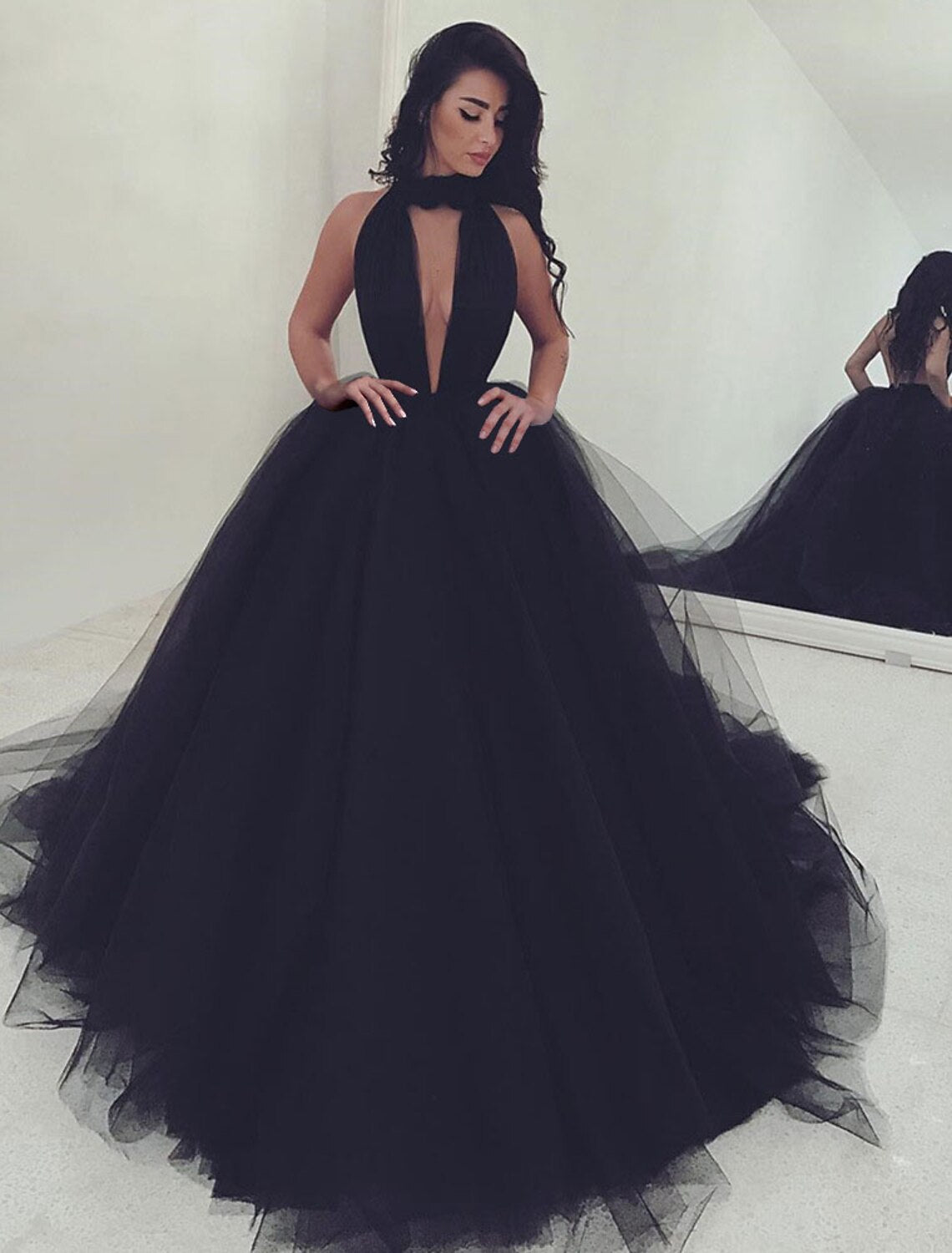 Ball Gown Evening Gown Minimalist Dress Quinceanera Formal Evening Court Train Sleeveless Sweetheart Tulle with Sleek