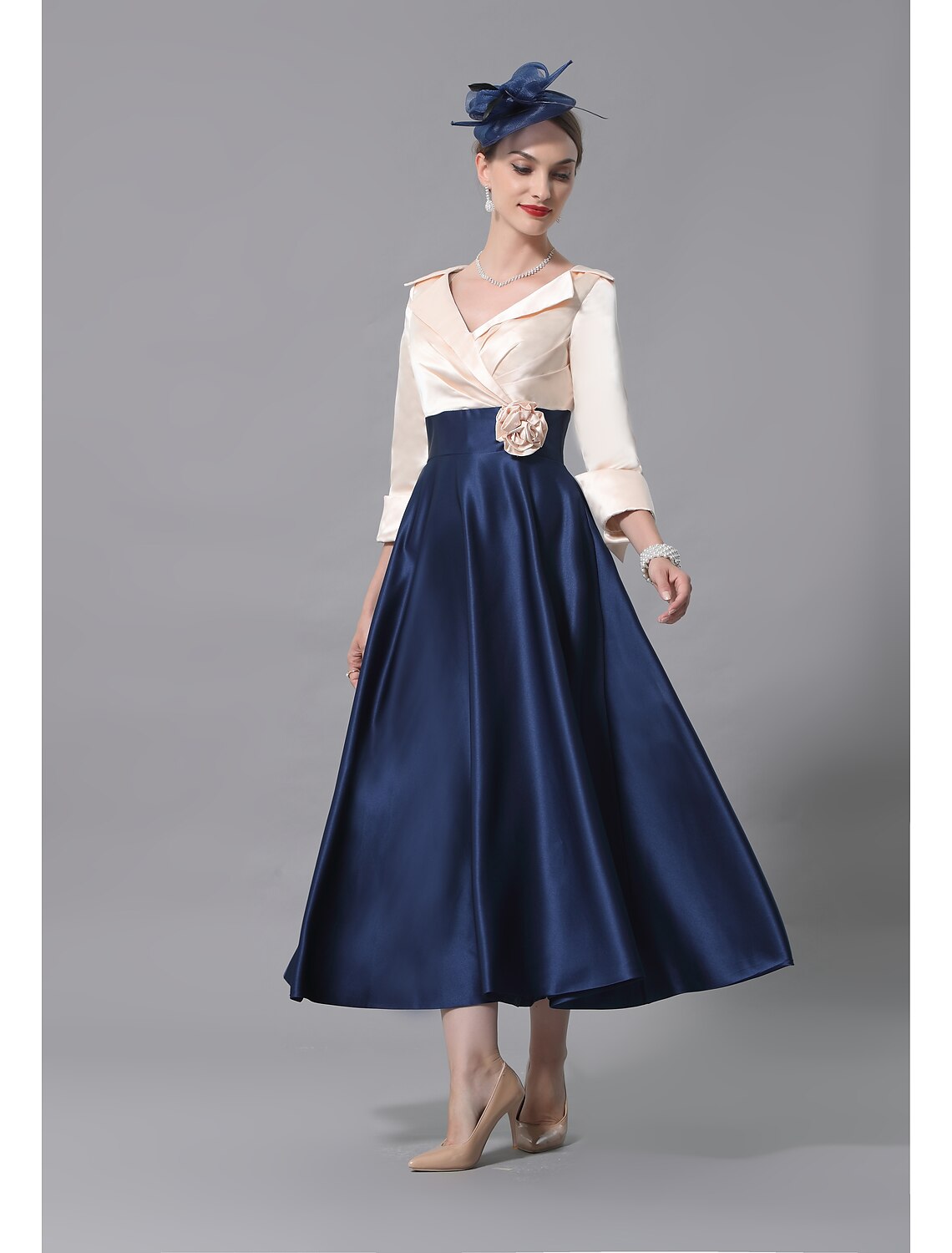 Two Piece Mother of the Bride Dress Wedding Guest Elegant V Neck Knee Length Stretch Fabric Half Sleeve with Appliques