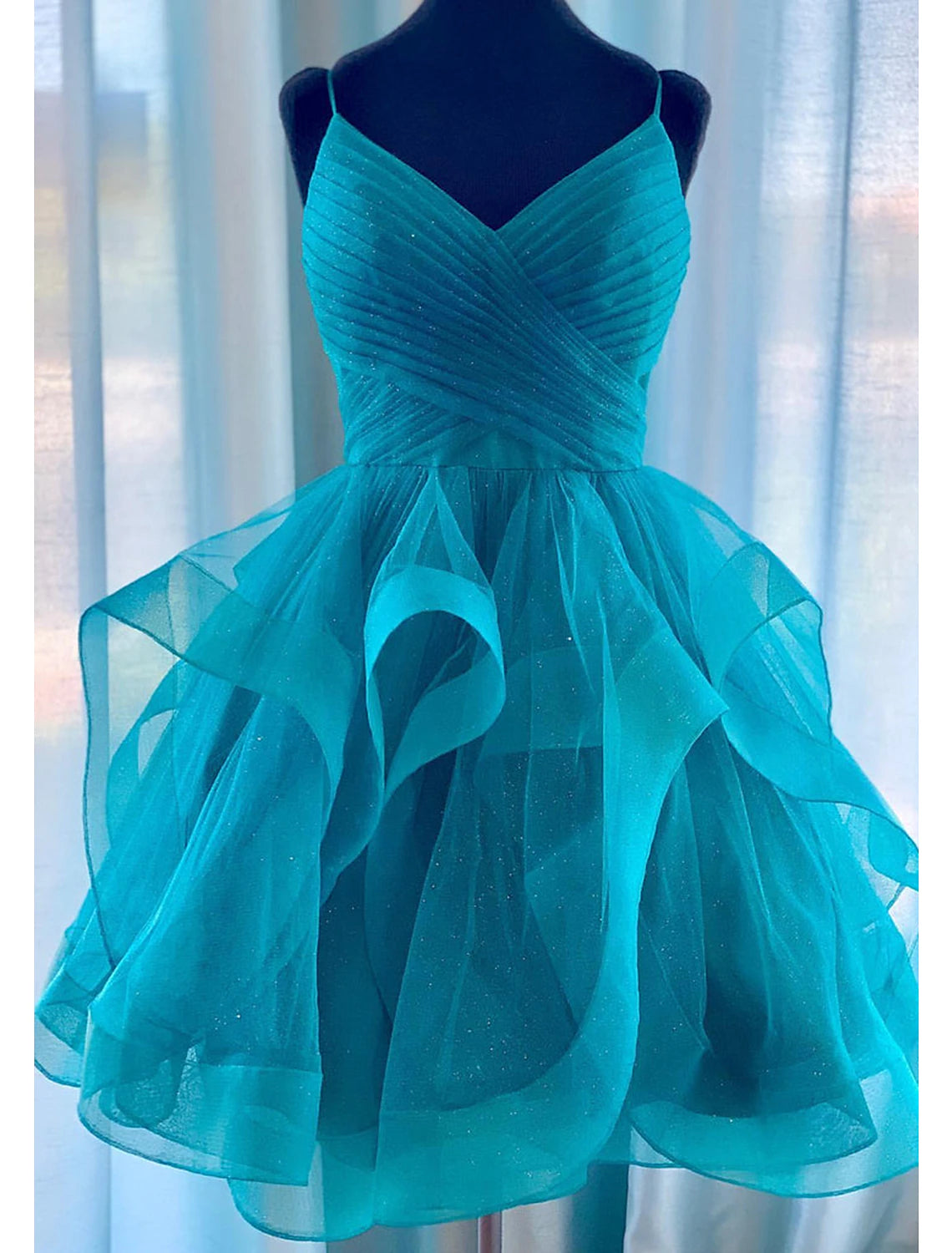 Ball Gown Homecoming Dresses Glittering Mini Dresses Puff Tiered Dresses Sleeveles Spaghetti Strap Tulle