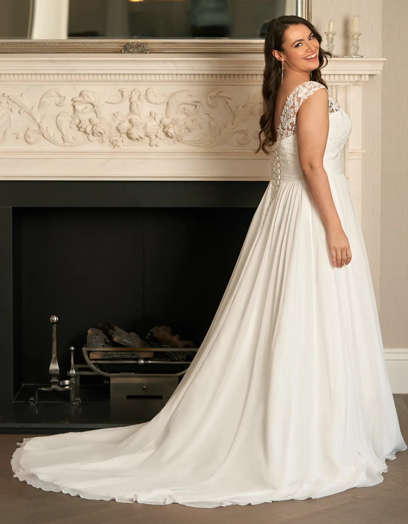 DingJiDress a slim a-line in chiffon and floral lace