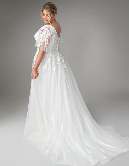 DingJiDress a floaty gown with angel sleeves Wedding Dresses