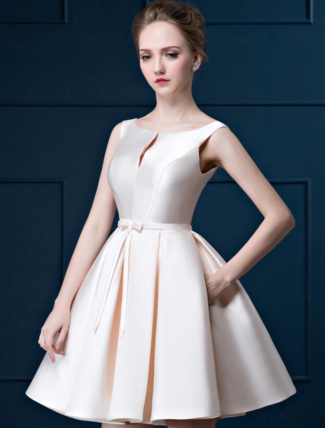 A-Line Cocktail Dresses Minimalist Dress Homecoming Graduation Short / Mini Sleeveless Jewel Neck Satin with Sash / Ribbon Bow(s)