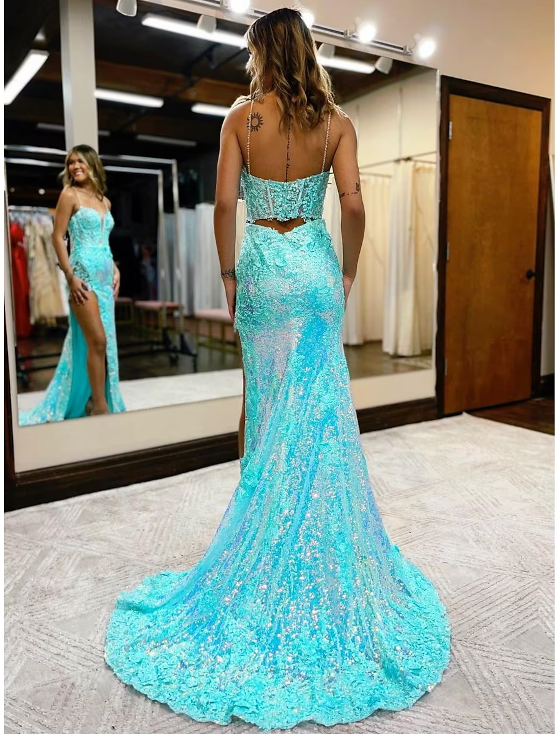 Prom Dresses High Split Dress Formal Court Train Sleeveless V Neck Sequined with Slit Appliques