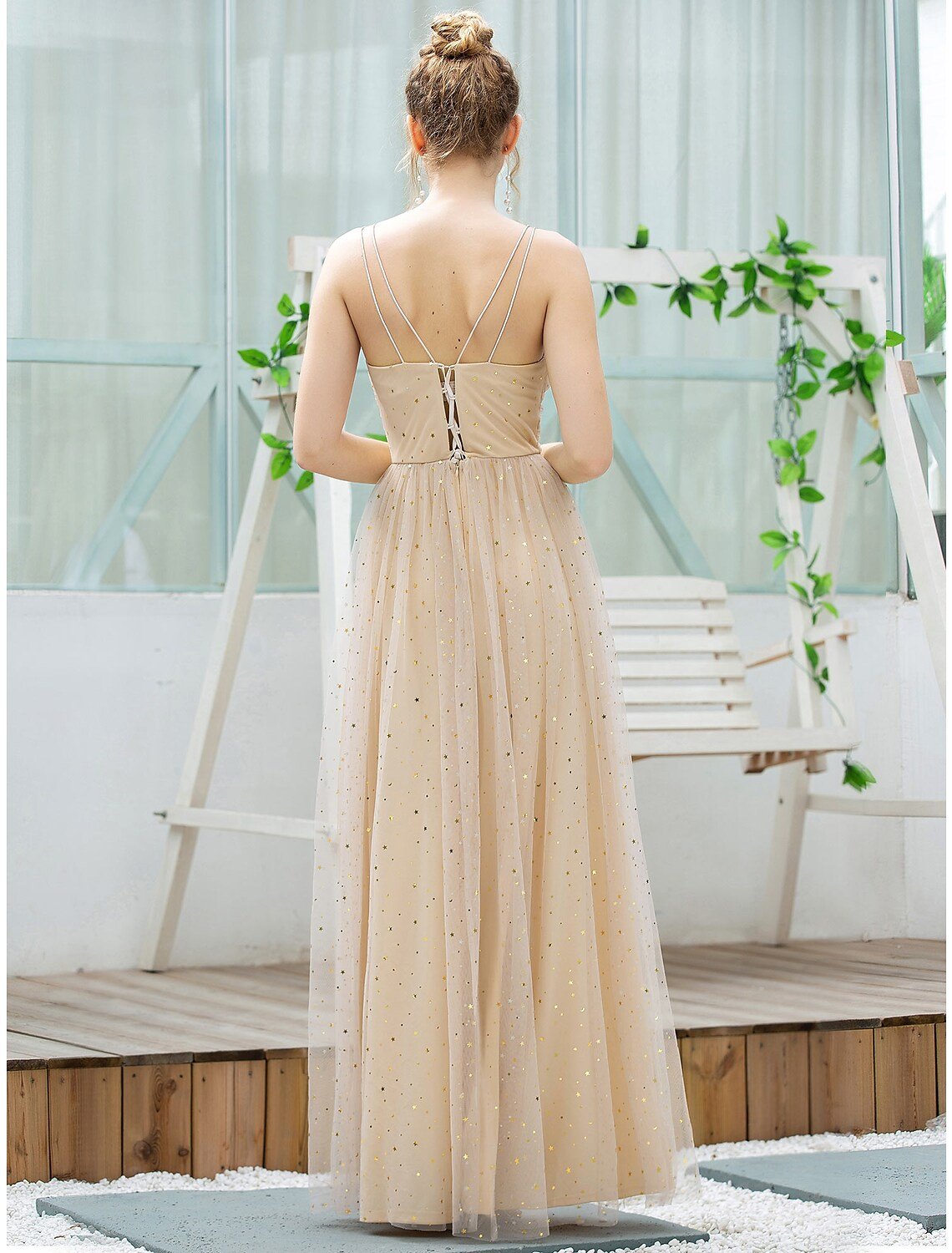 A-Line Bridesmaid Dress Plunging Neck Sleeveless Elegant Floor Length Tulle with Sequin - luolandi