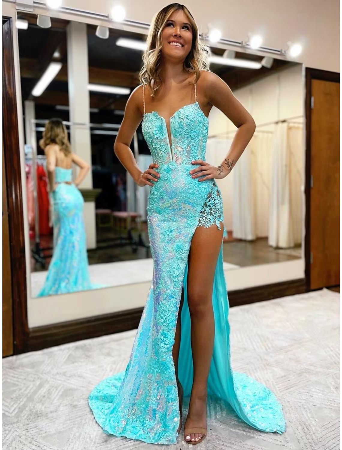 Prom Dresses High Split Dress Formal Court Train Sleeveless V Neck Sequined with Slit Appliques