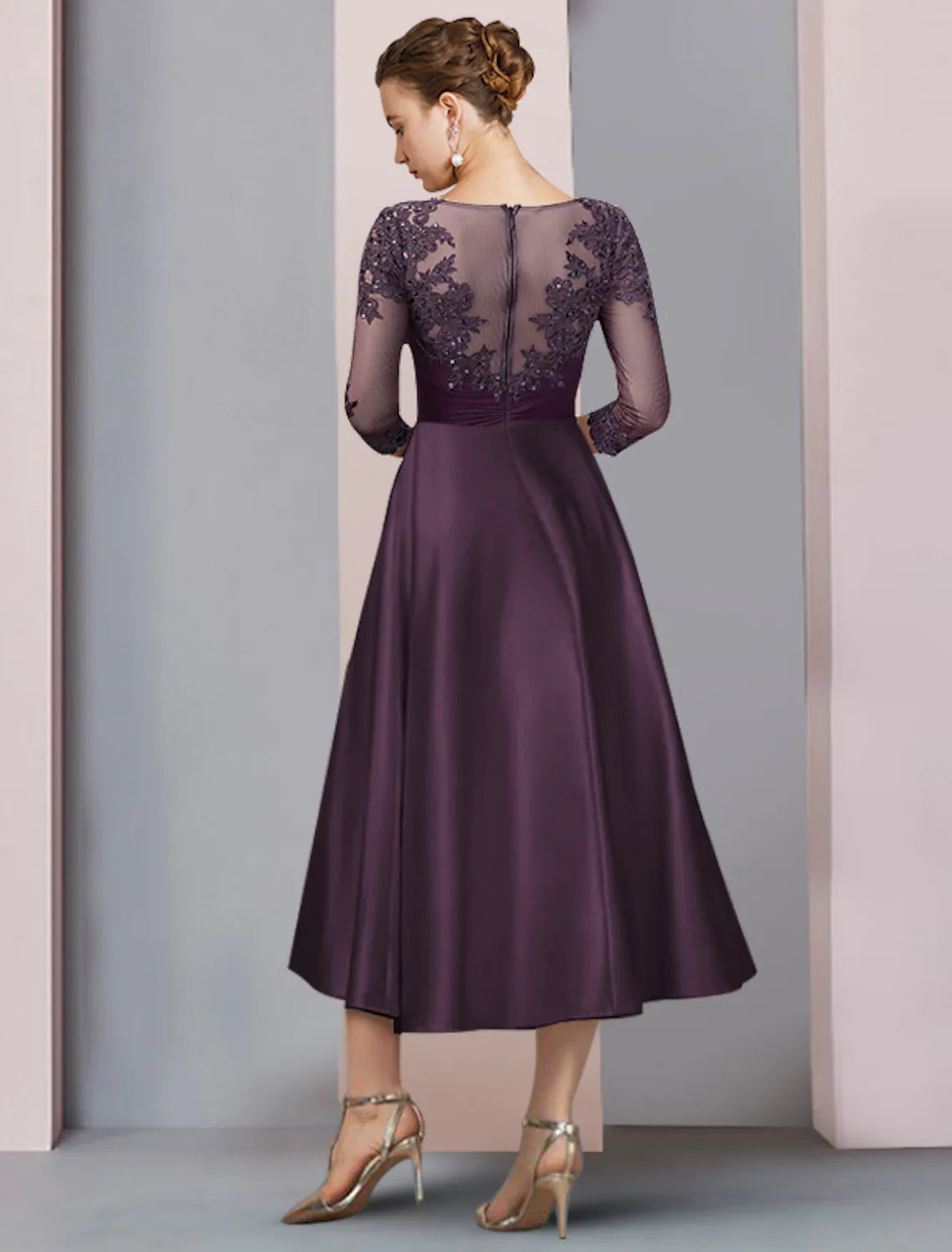 A-Line Mother of the Bride Dress Wedding Elegant Satin Lace Half Sleeve with Sequin Appliques