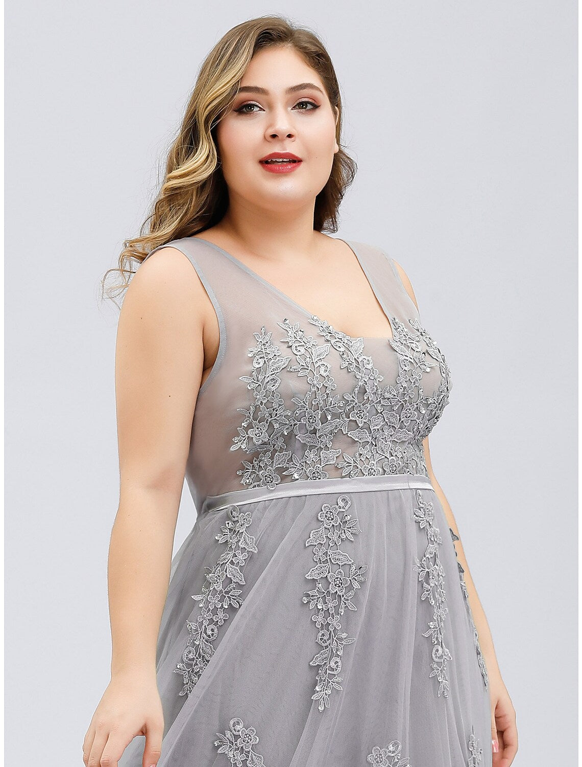 A-Line Prom Dresses Plus Size Dress Prom Floor Length Sleeveless V Neck Tulle V Back Beading Appliques