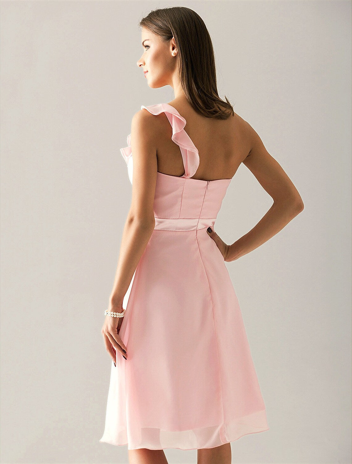 Bridesmaid Dress One Shoulder Sleeveless Elegant Knee Length Chiffon with Side Draping