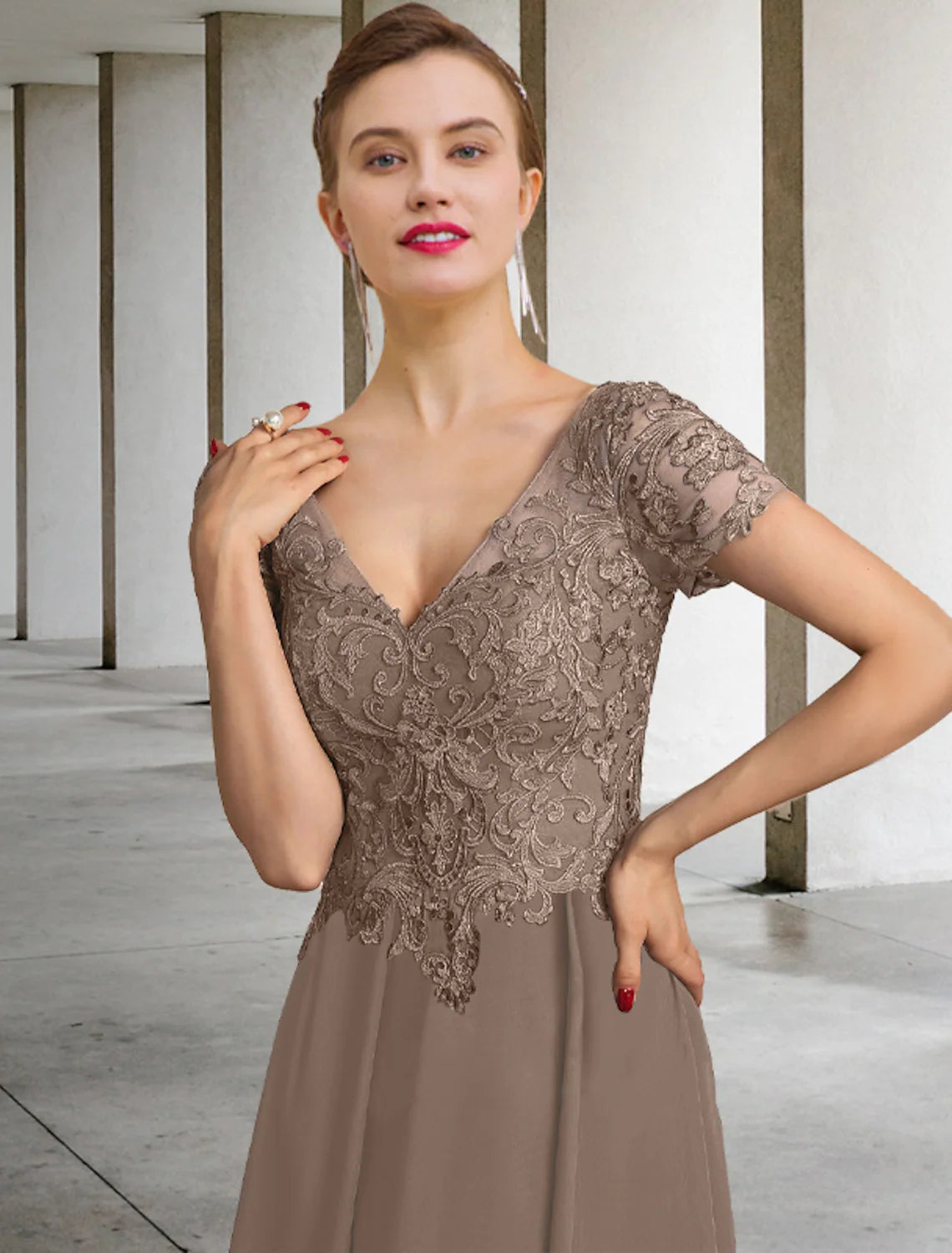 A-Line Mother of the Bride Dress Plus Size Elegant V Neck Ankle Length Chiffon Lace Short Sleeve Appliques