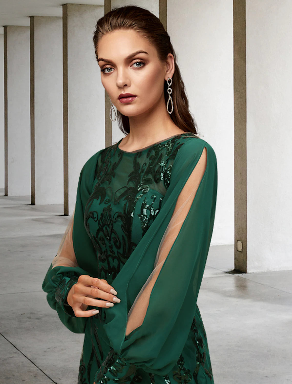 Mother of the Bride Dress Wedding Elegant Chiffon Sequined Long Sleeve with Appliques