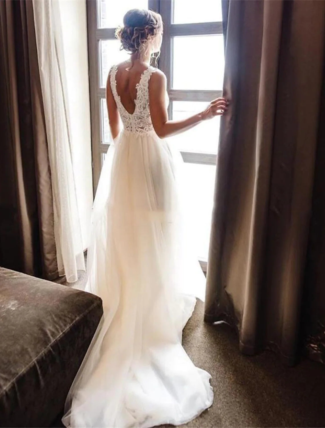 Beach Wedding Dresses Floor Length A-Line Sleeveless V Neck Lace With Pleats Appliques